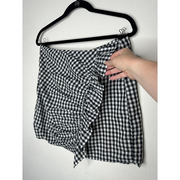 LOVERS + Friends Sassy Lisa Gingham Black White Check Ruffle Mini Skirt Large - Picture 3 of 11